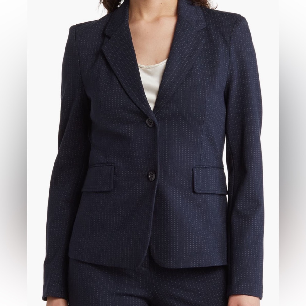 NWOT Amanda and Chelsea’s Navy Pinstripe Blazer XL